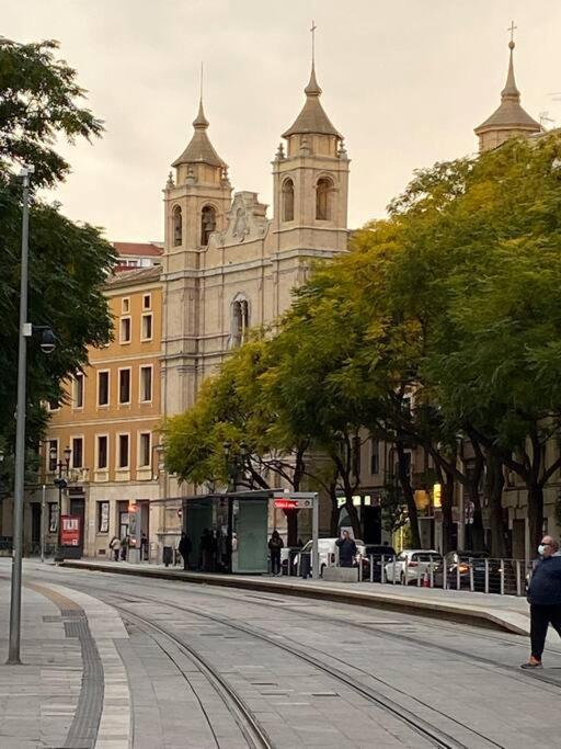 Acogedor Apartamento Con Acabados Primera Calidad سرقسطة المظهر الخارجي الصورة