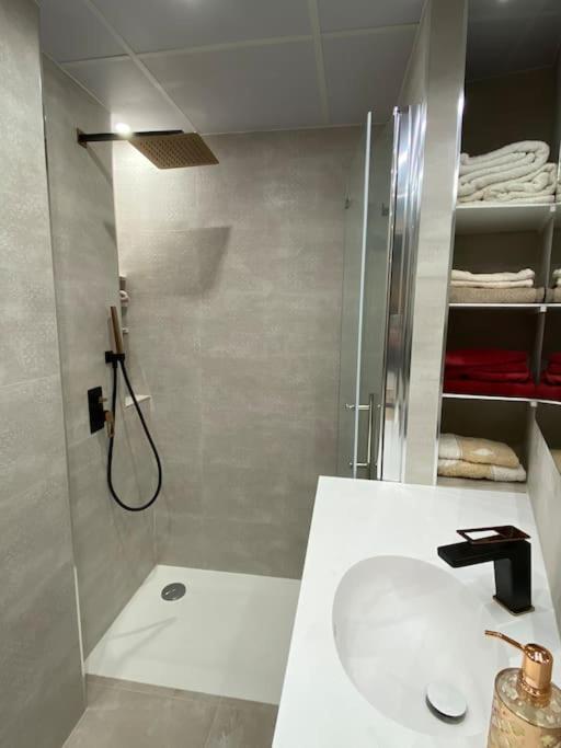 Acogedor Apartamento Con Acabados Primera Calidad سرقسطة المظهر الخارجي الصورة