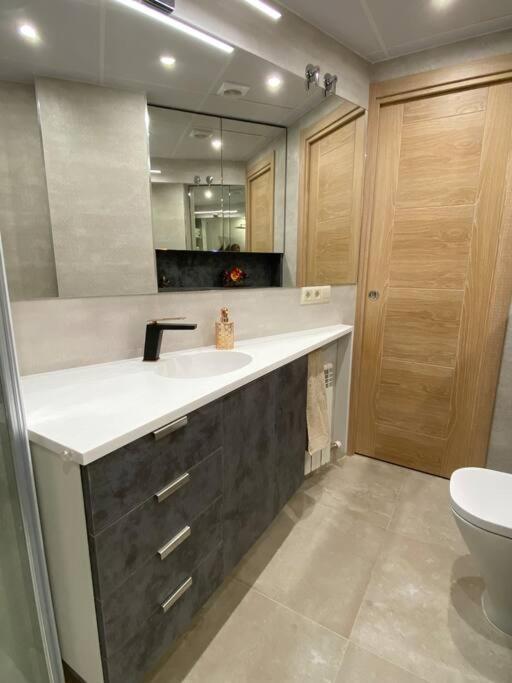 Acogedor Apartamento Con Acabados Primera Calidad سرقسطة المظهر الخارجي الصورة